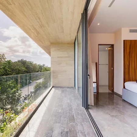 2br, 2bathroom Mistiq Gym 4 Pools *