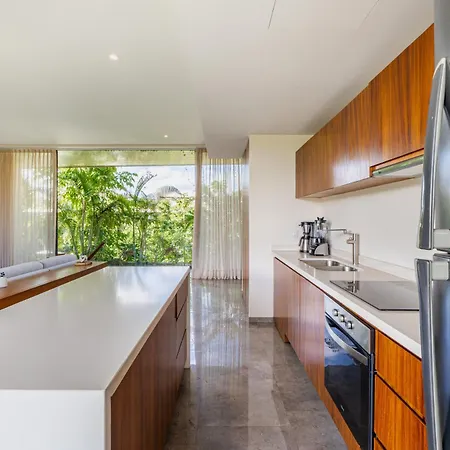 2br, 2bathroom Mistiq Gym 4 Pools Apartment *