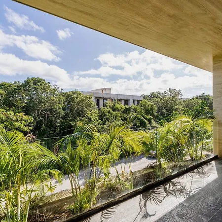 2br, 2bathroom Mistiq Gym 4 Pools *