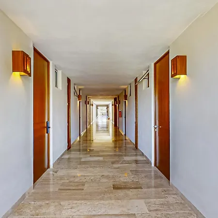Caribbean Breeze Retreat At Nhoa Apartment