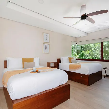 Tikal Villa