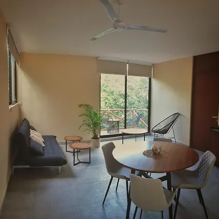Naajal Paradise Aparthotel