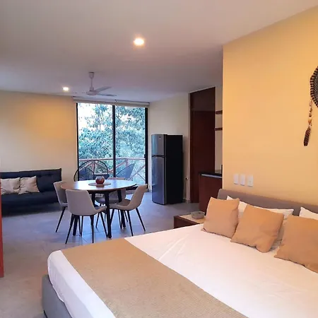 Naajal Paradise Aparthotel