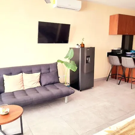 Naajal Paradise Aparthotel