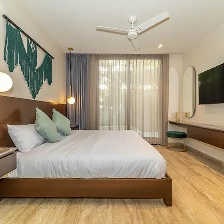 1br Plunge Pool, Rooftop Pool, Gym, Kids Playroom Holiday home