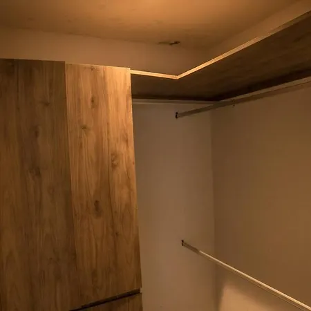 Great Location, New, 1br 4 Ppl