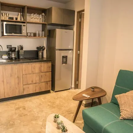 Great Location, New, 1br 4 Ppl *
