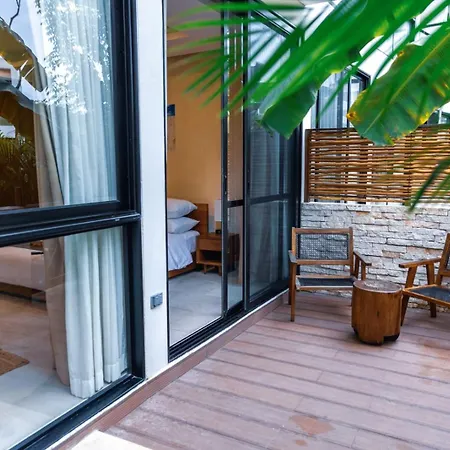 Hotel Bnb Travel Experience Waves 4*