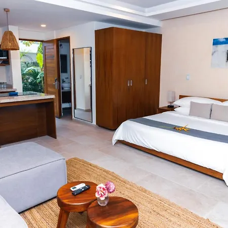 Bnb Travel Experience Waves 4* Tulum