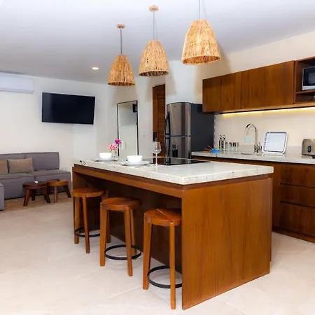 Hotel Bnb Travel Experience Waves 4*