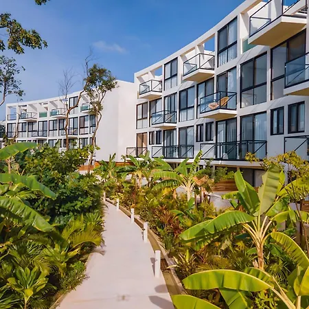 Hotel Bnb Travel Experience Waves 4*
