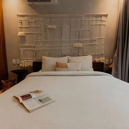 2br, 2baths, Rooftop Pool, 15 Minutes From Apartment *