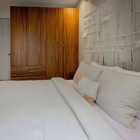 2br, 2baths, Rooftop Pool, 15 Minutes From Apartment Tulum