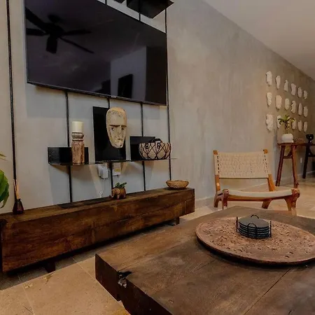 2br, 2baths, Rooftop Pool, 15 Minutes From Apartment