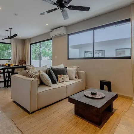 2br, 2baths, Rooftop Pool, 15 Minutes From Apartment *