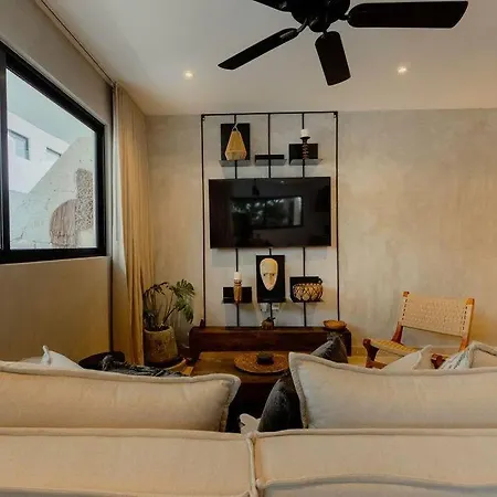 2br, 2baths, Rooftop Pool, 15 Minutes From Apartment