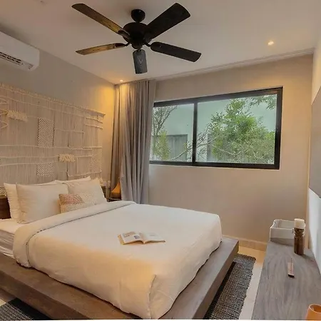 2br, 2baths, Rooftop Pool, 15 Minutes From Apartment *