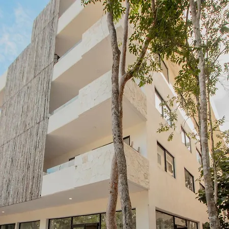 2br, 2baths, Rooftop Pool, 15 Minutes From *