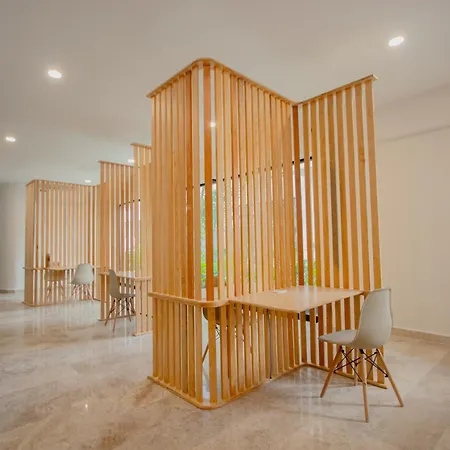 2br, 2baths, Rooftop Pool, 15 Minutes From *
