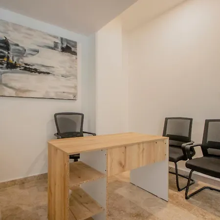 Apartment 2br, 2baths, Rooftop Pool, 15 Minutes From
