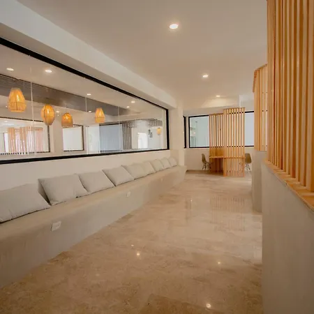 2br, 2baths, Rooftop Pool, 15 Minutes From Apartment