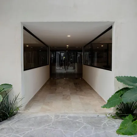 2br, 2baths, Rooftop Pool, 15 Minutes From Apartment