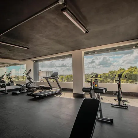 Apartment 2br, 2baths, Rooftop Pool, 15 Minutes From *