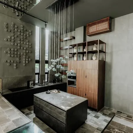 Barneys Ny With Pool