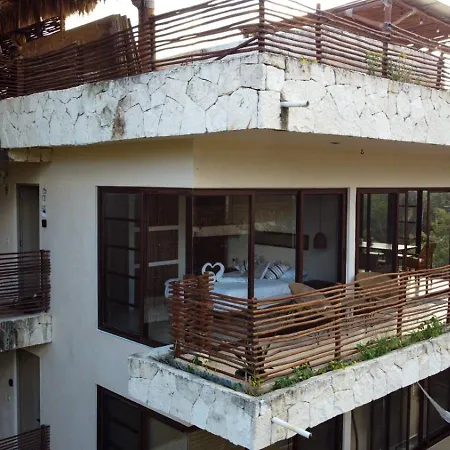 Private With Private Bathroom Roof Top And Pool Apartment