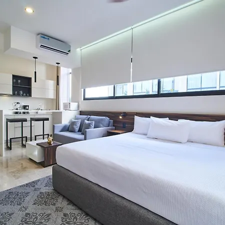 Modern Studio With Rooftop Pool + 500mb Internet Fast Speed Apartment *