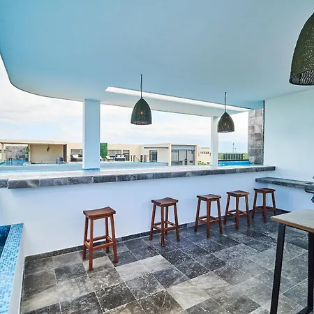 Apartment Modern Studio With Rooftop Pool + 500mb Internet Fast Speed *