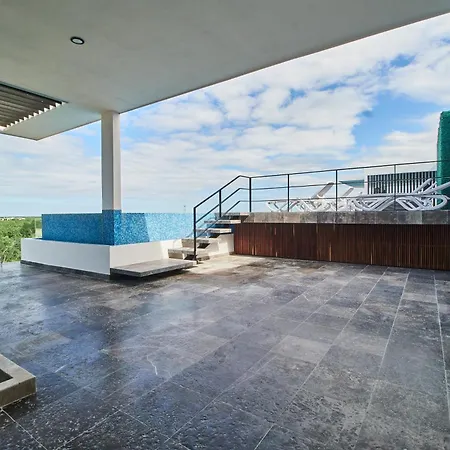 Modern Studio With Rooftop Pool + 500mb Internet Fast Speed