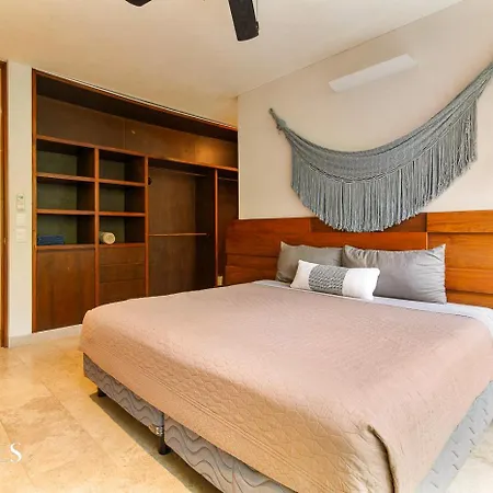 Apartment 2 Br. Ph Wprivate Pool In Luxury Gated Community *