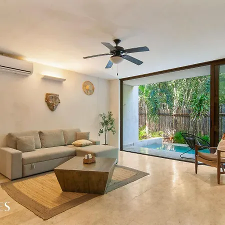 2 Br. Ph Wprivate Pool In Luxury Gated Community Apartment