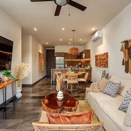 New Lux 3 Bed Gym & Pool At 101 Apartment
