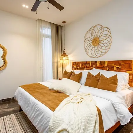 New Lux 3 Bed Gym & Pool At 101 Apartment