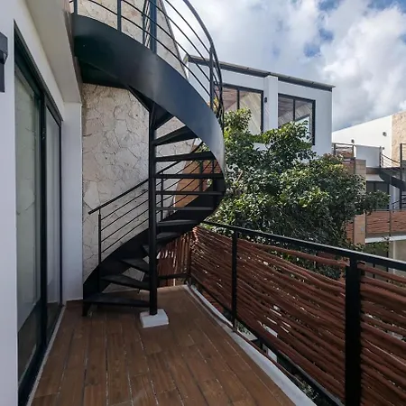 Apartment Skyline Escape In