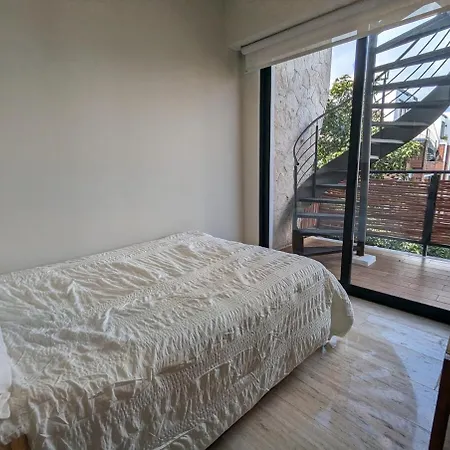 Skyline Escape In Apartment *