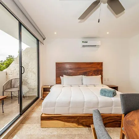 King With Private Balcony, Gym, Rooftop Pool Tulum