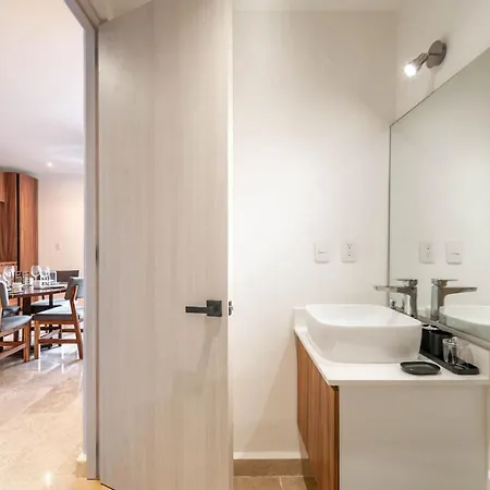King With Private Balcony, Gym, Rooftop Pool Сasa de vacaciones Tulum
