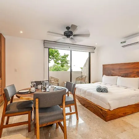 King With Private Balcony, Gym, Rooftop Pool * Tulum