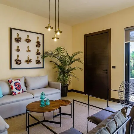 Selva Friends And Family Up To 12 People 4 *