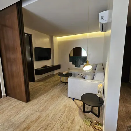 Maria With Jacuzzi Apartment
