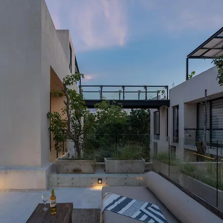 Escape Private Pool, Terrace & Boho Vibes