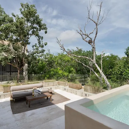 Apartment Escape Private Pool, Terrace & Boho Vibes