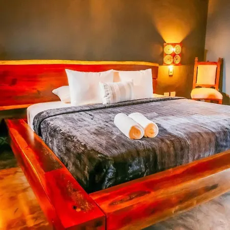 Experience Culture In Style-exclusive Studio Apartment