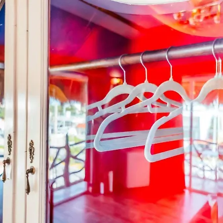 Studio Corner Balcony And Dedicated Workspace Apartment Tulum