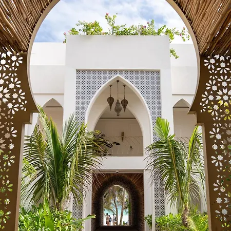 Sana Beachfront Boutique Hotel