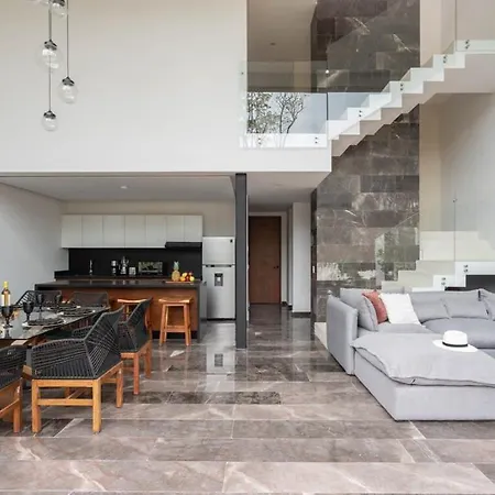 Exclusive 4br In Karanda With Pools And Paddle Villa *