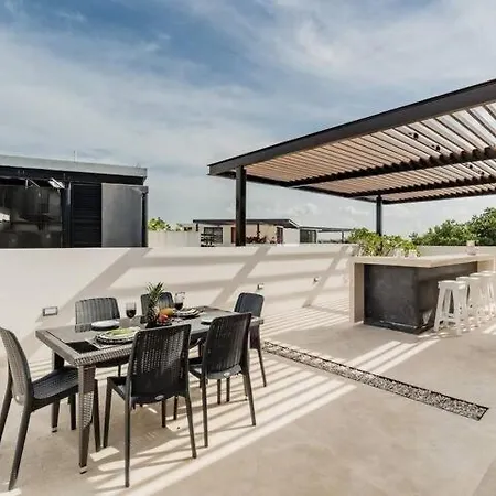 Park Penthouse *